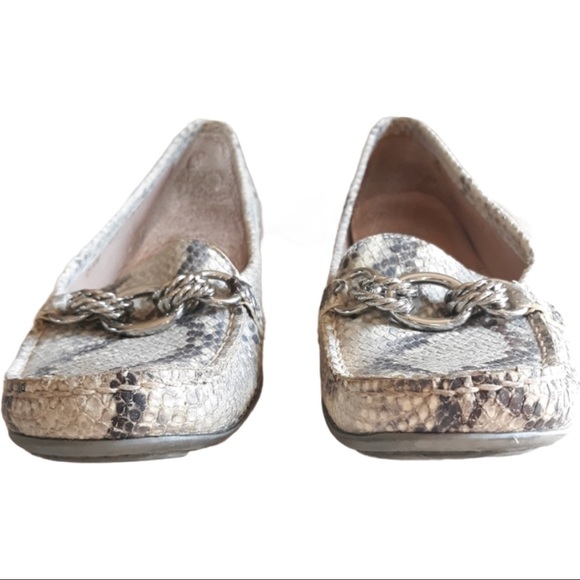 STUART WEITZMAN Snake & Chain Leather Loafers, EUC - Picture 2 of 11